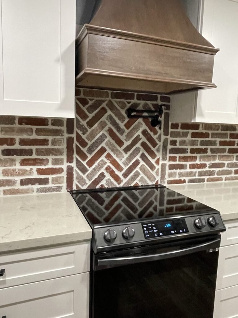 Kitchen quartz counter range — Copper Cactus Construction, Phoenix AZ